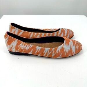 OSBORN Handcrafted Shoes Anthropologie Flats Slip On Print Orange White EU 41